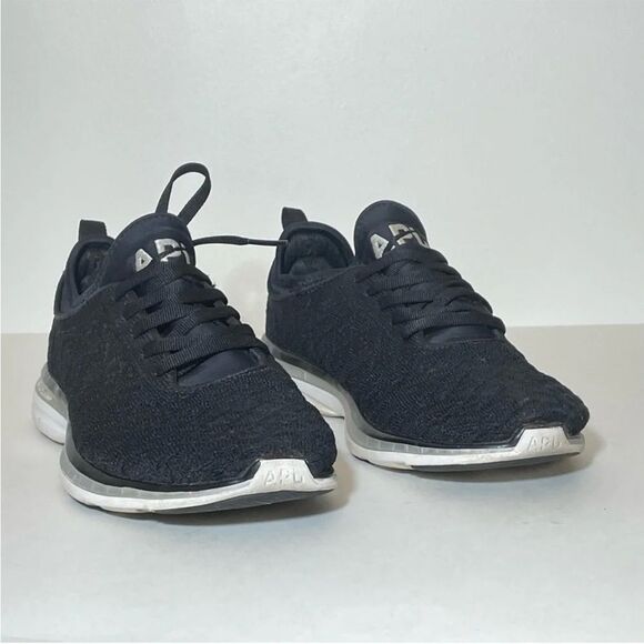 APL Techloom Phantom Black Lace 3D Stretch Propelium® Athletic Shoe in Size 7.5 - Picture 1 of 9